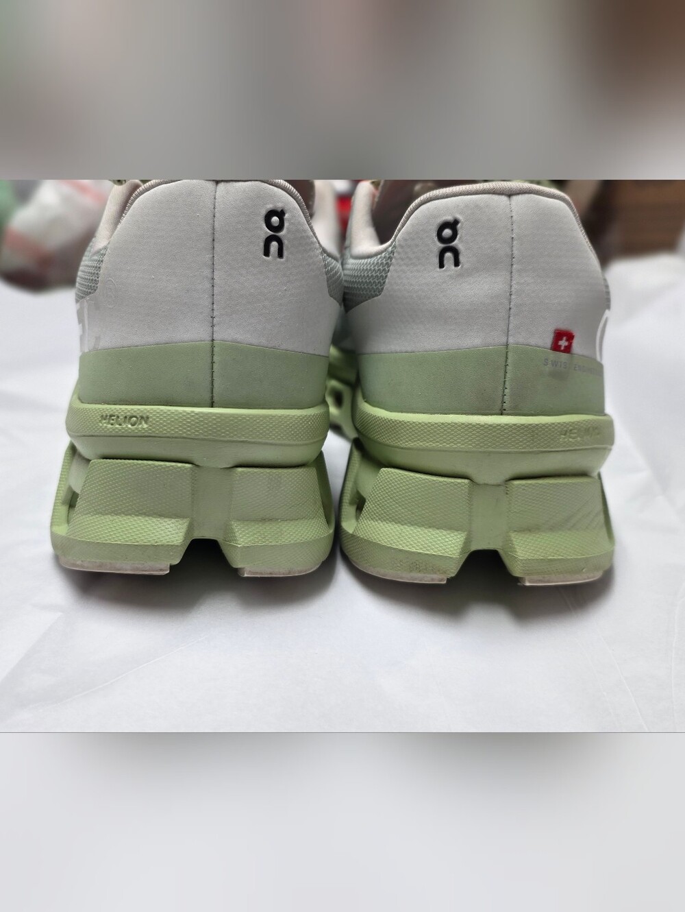ON RUNNING CLOUDMONSTER- SIZE 7 - Picture 9 of 12